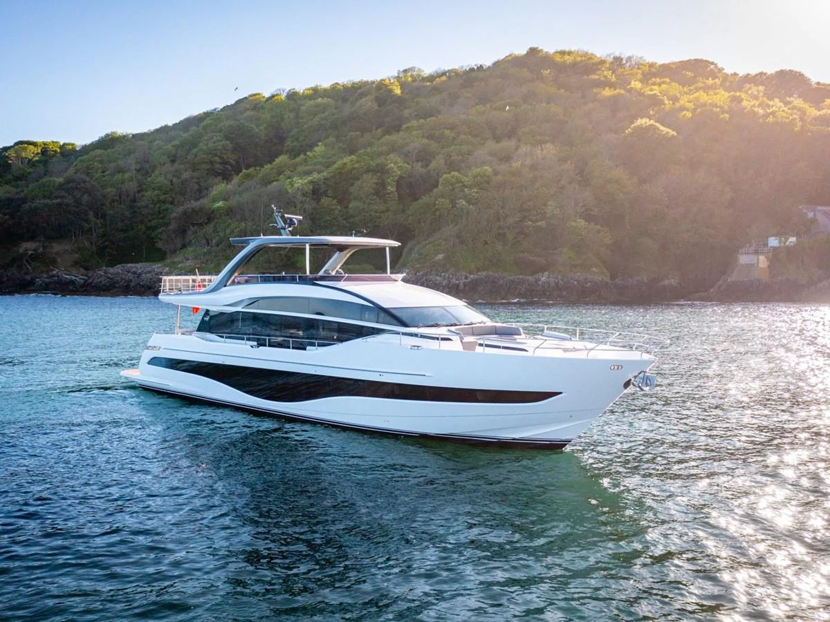 PRINCESS Y88 Yacht for Sale