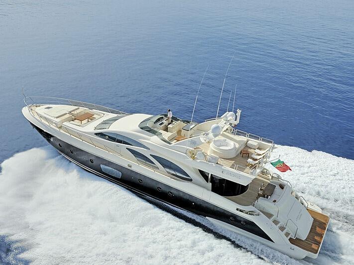 a space ship in the snow aboard LEONARDO Yacht for Charter