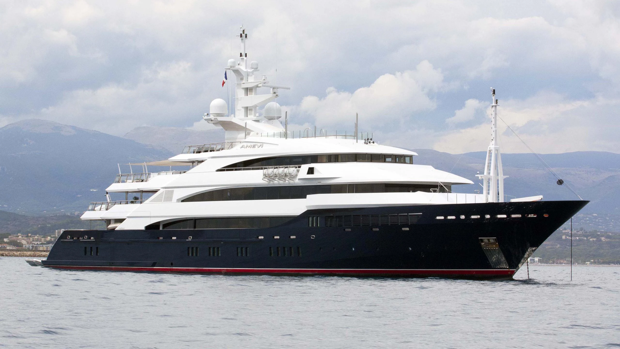 Watch Video for BATELLO Yacht for Charter