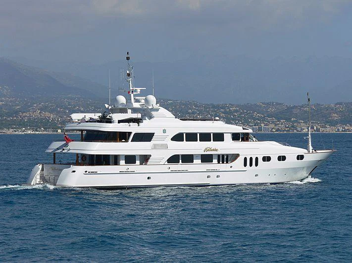 a white boat in the water aboard KERI LEE III Yacht for Charter