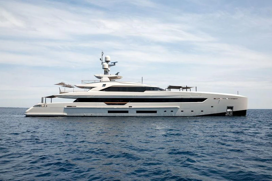 VERTIGE Yacht for Charter | 163' 9