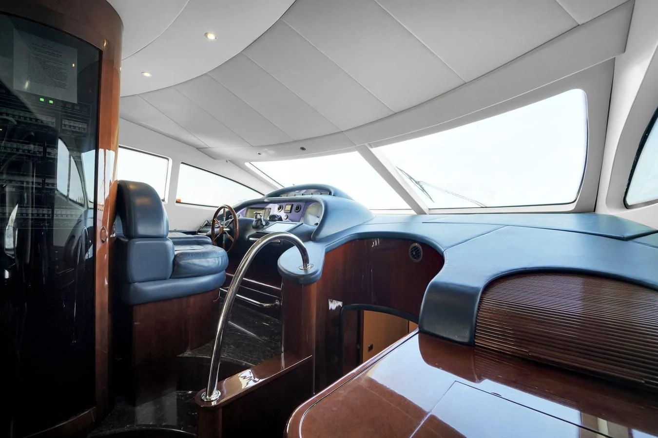 inside of a vehicle aboard AZIMUT 80 2003 Yacht for Sale