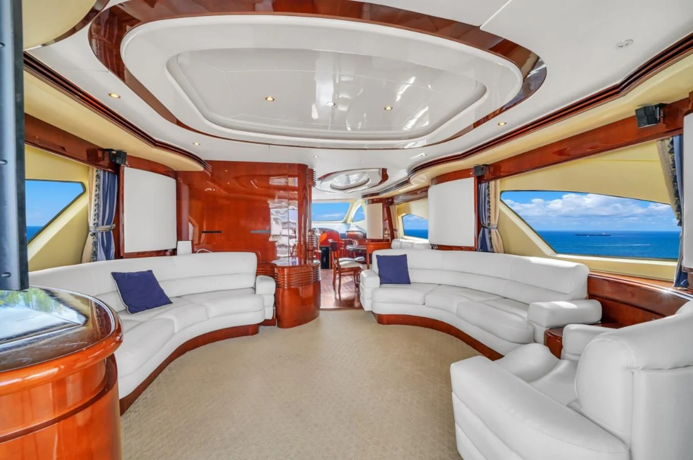 inside of a tent aboard AZIMUT 80 2003 Yacht for Sale