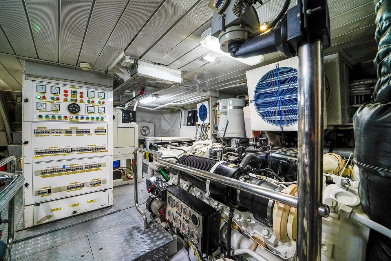 a large machine in a factory aboard AZIMUT 80 2003 Yacht for Sale