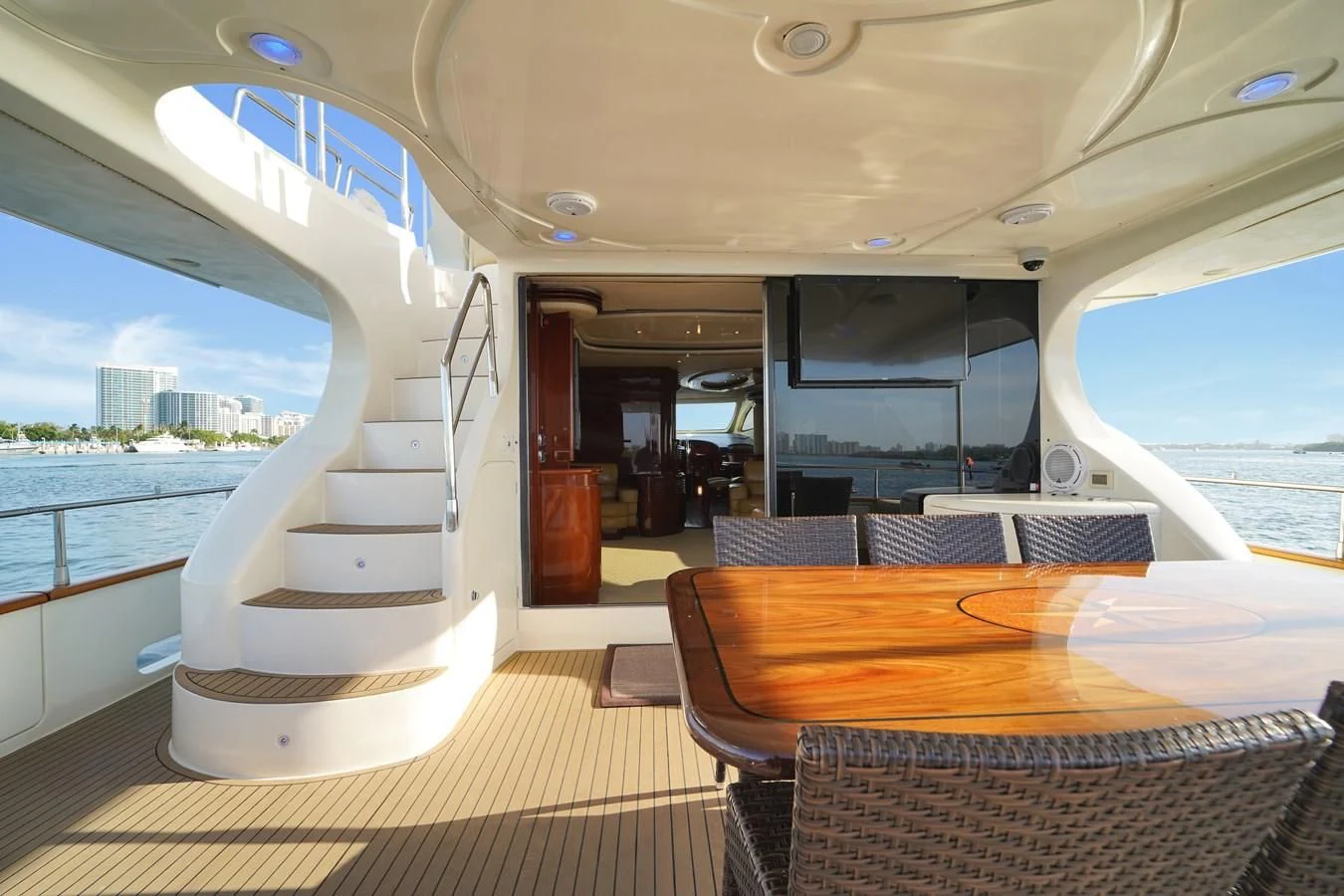 inside of a boat aboard AZIMUT 80 2003 Yacht for Sale