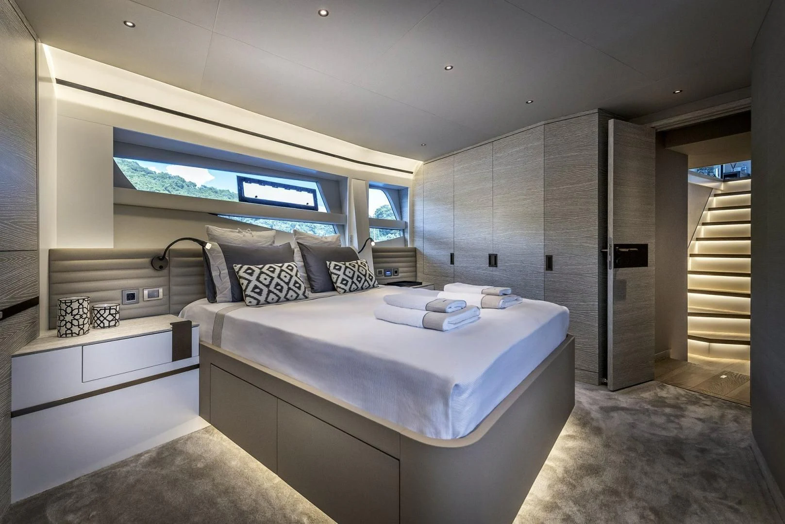 a room with two beds aboard NUMARINE 22XP/07 Yacht for Sale