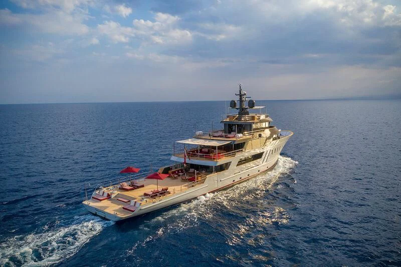 a boat in the water aboard MASQUENADA Yacht for Sale