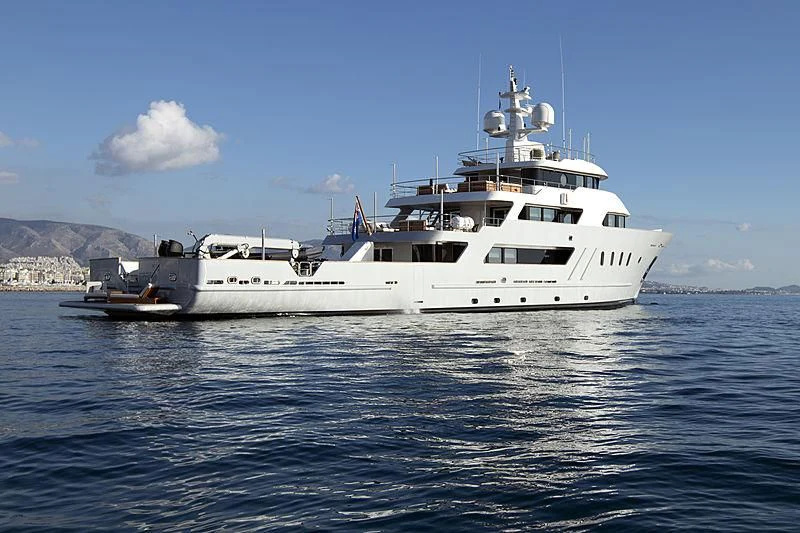 a white boat on the water aboard MASQUENADA Yacht for Sale