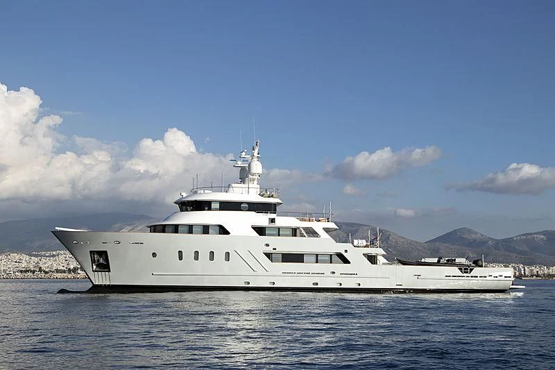 a white yacht in the water aboard MASQUENADA Yacht for Sale