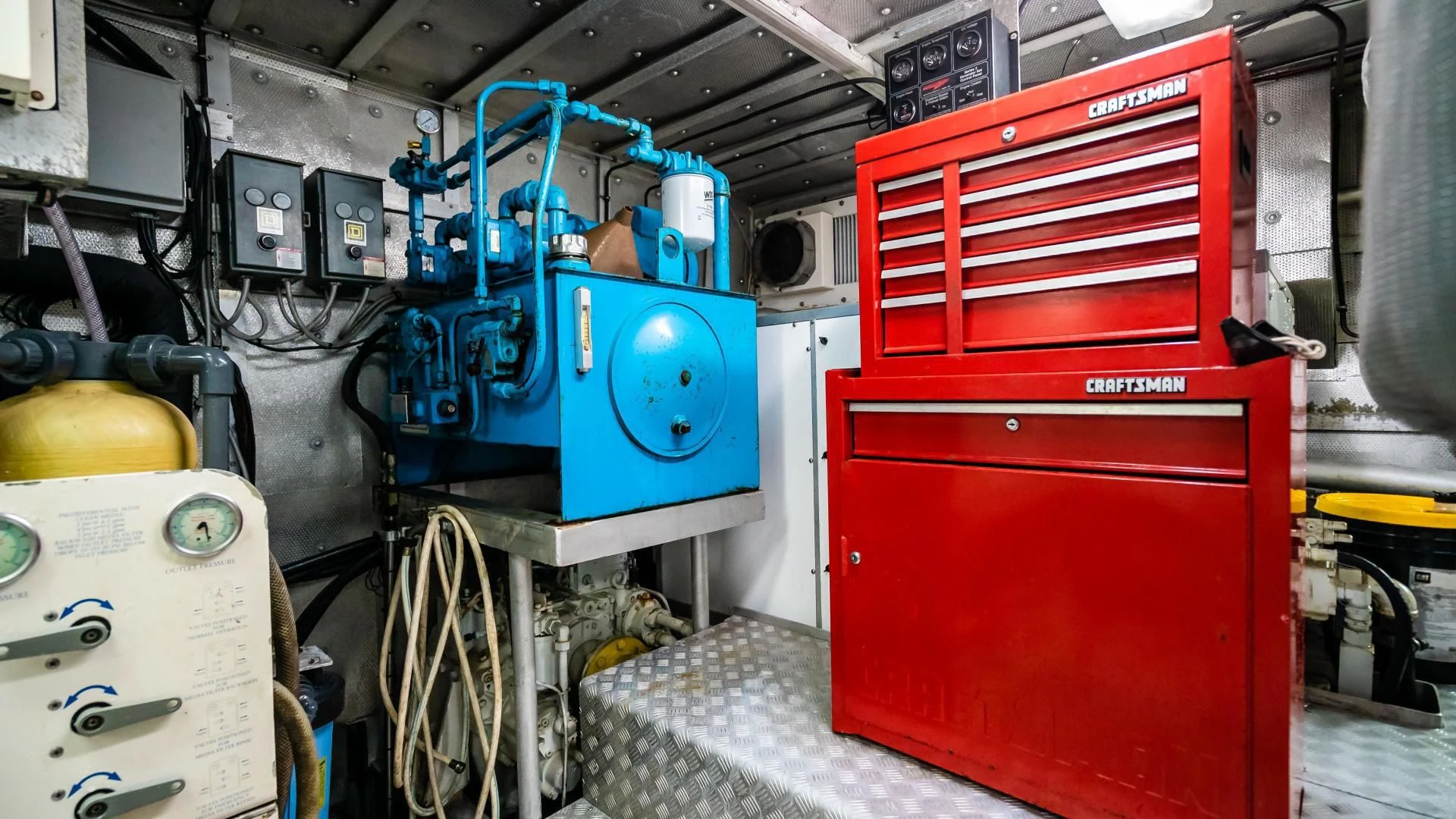 a room with machinery aboard BUSINESS TRIP 2 Yacht for Sale