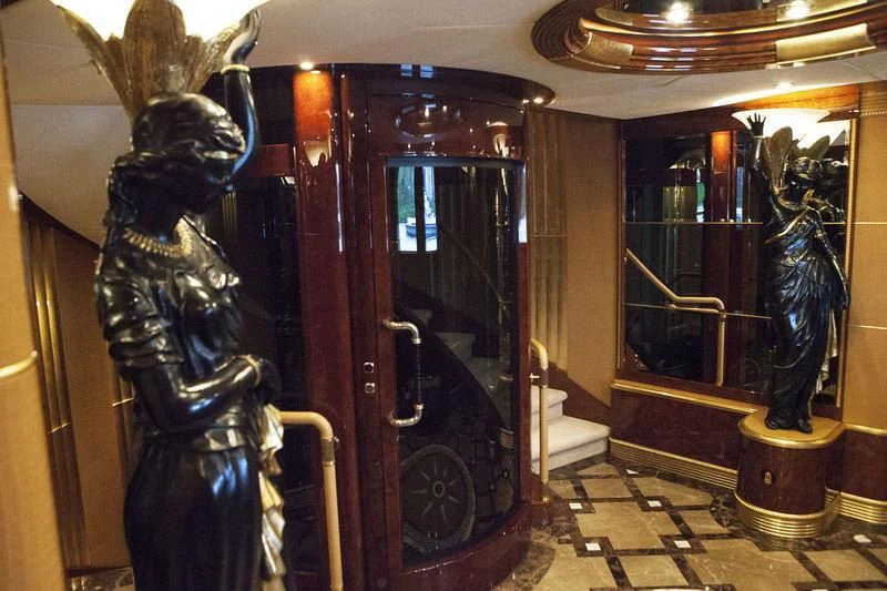 a couple of statues in a room aboard SORRENTO Yacht for Sale