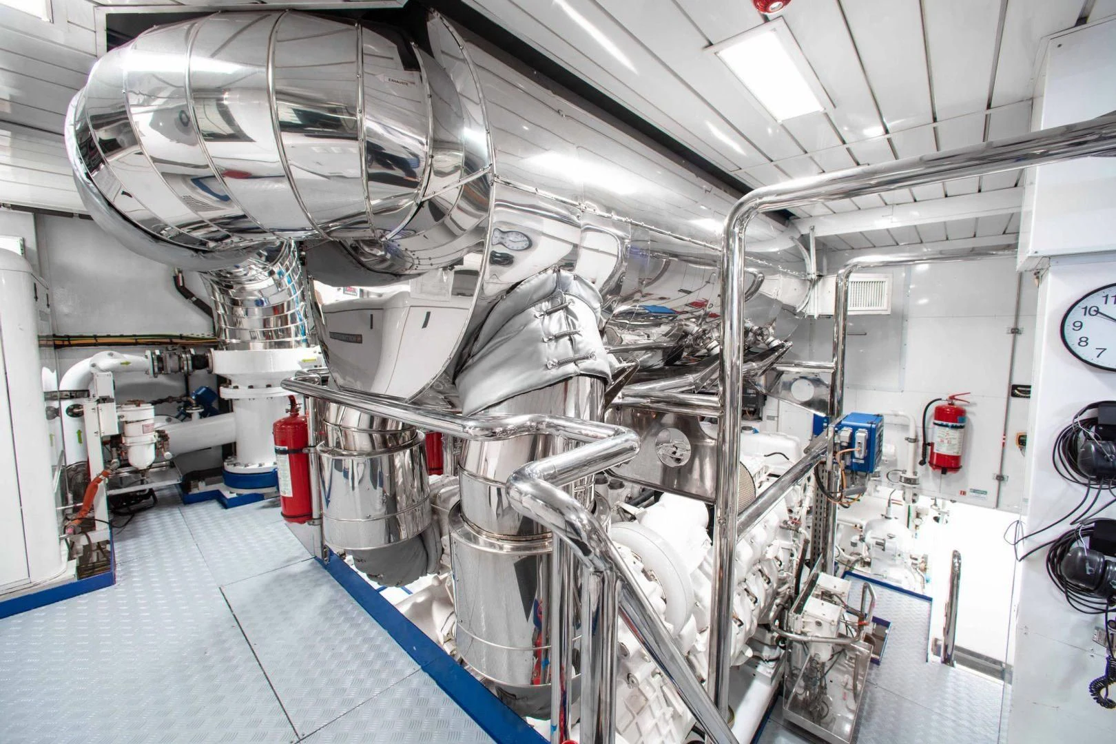a room with machinery aboard SORRENTO Yacht for Sale