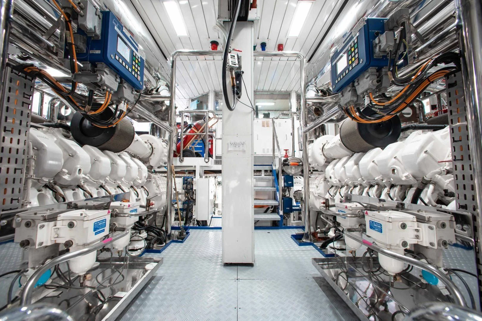 a room with several machines aboard SORRENTO Yacht for Sale
