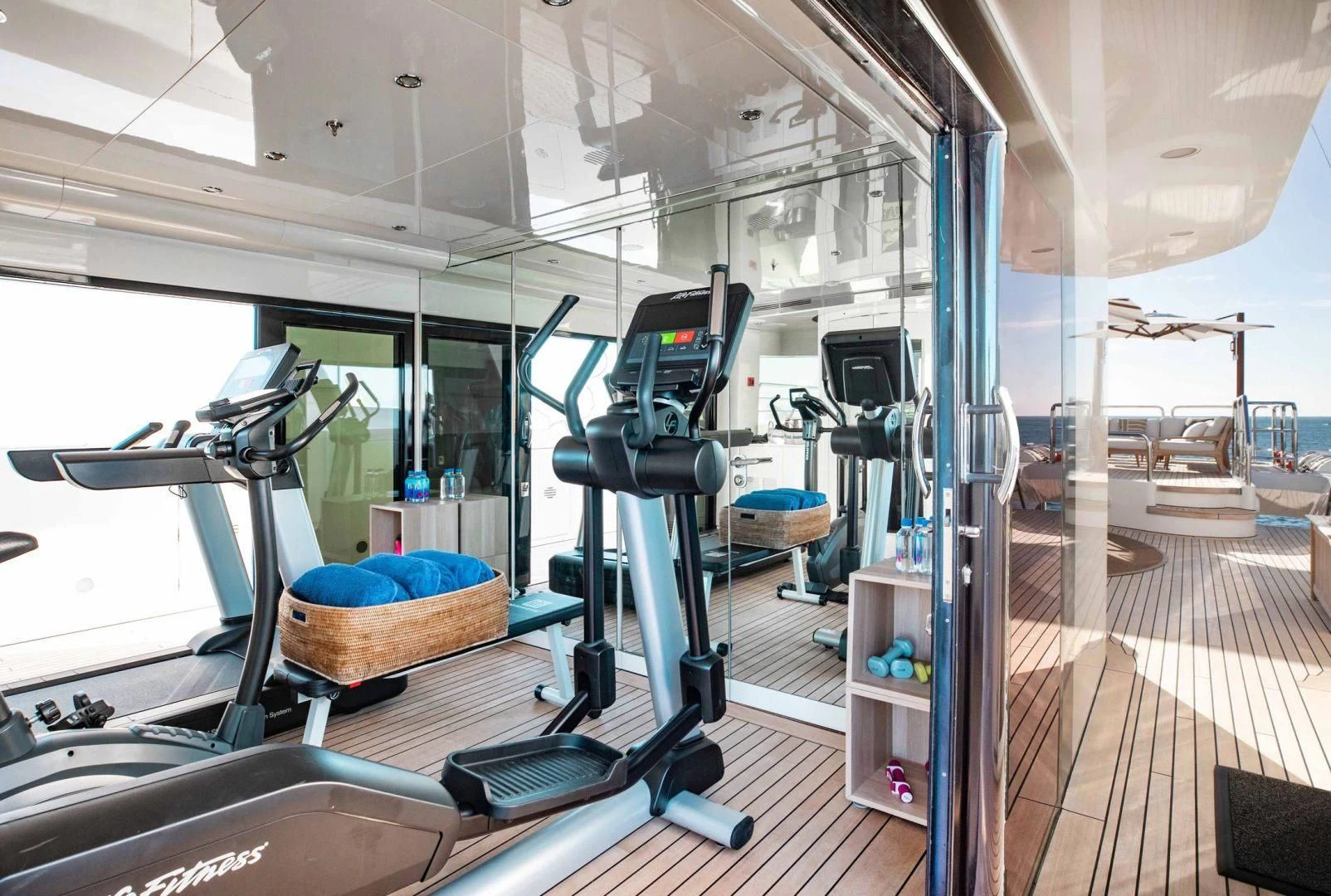 a gym with equipment aboard SORRENTO Yacht for Sale