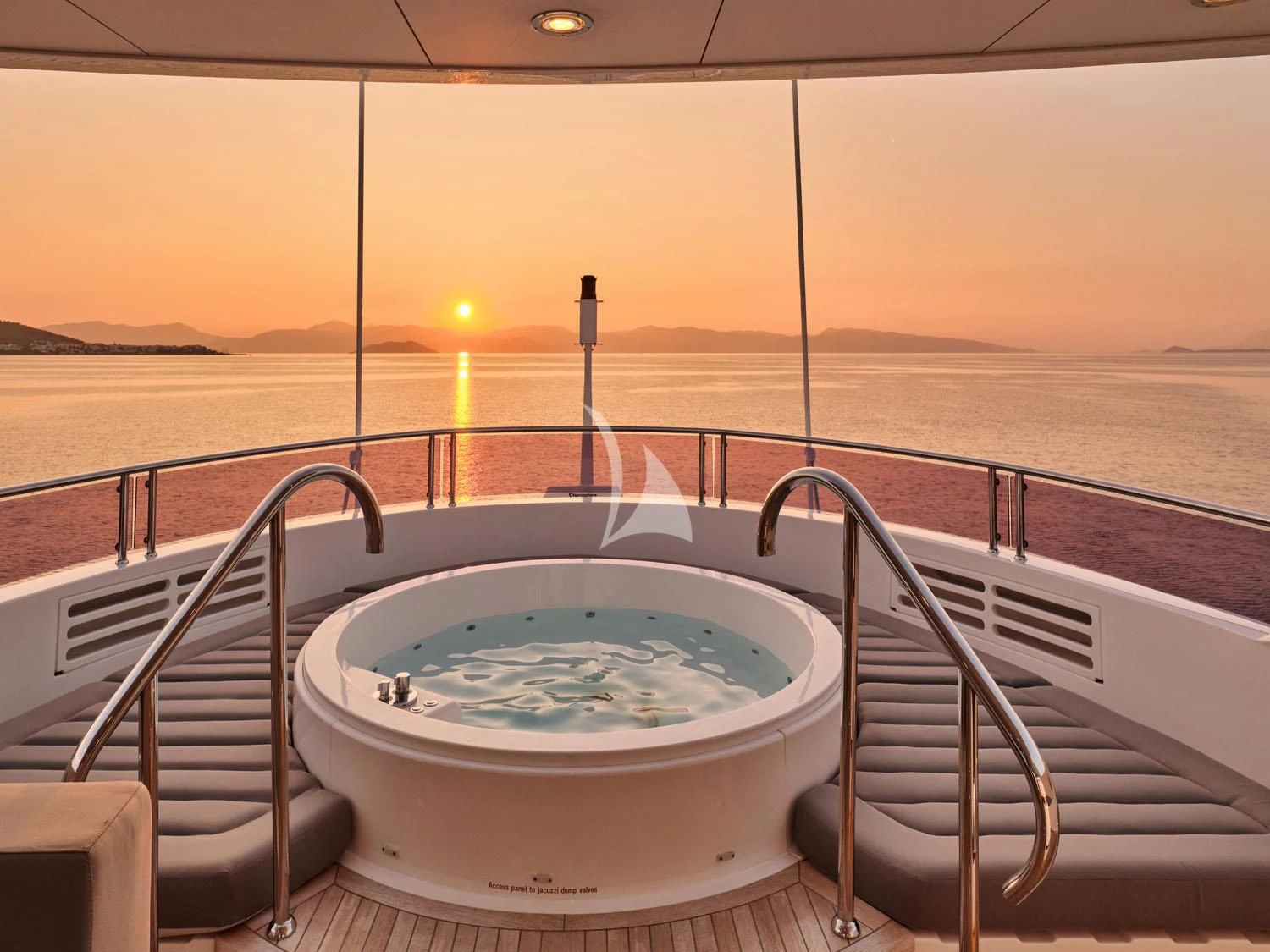 a tub on a boat aboard AQUA LIBRA Yacht for Charter