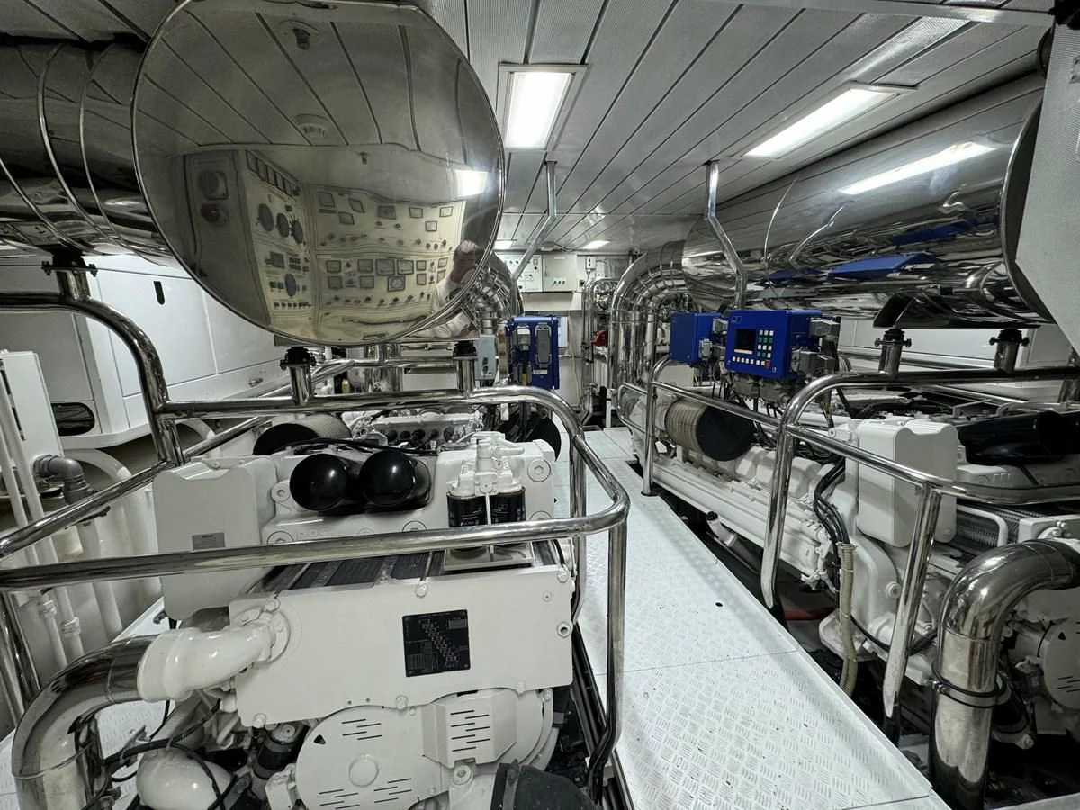 a large room with machinery aboard AZIMUT 100/32 Yacht for Sale