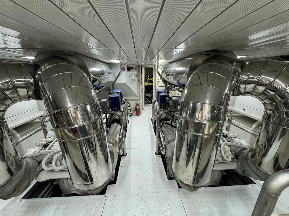 a large room with machinery aboard AZIMUT 100/32 Yacht for Sale