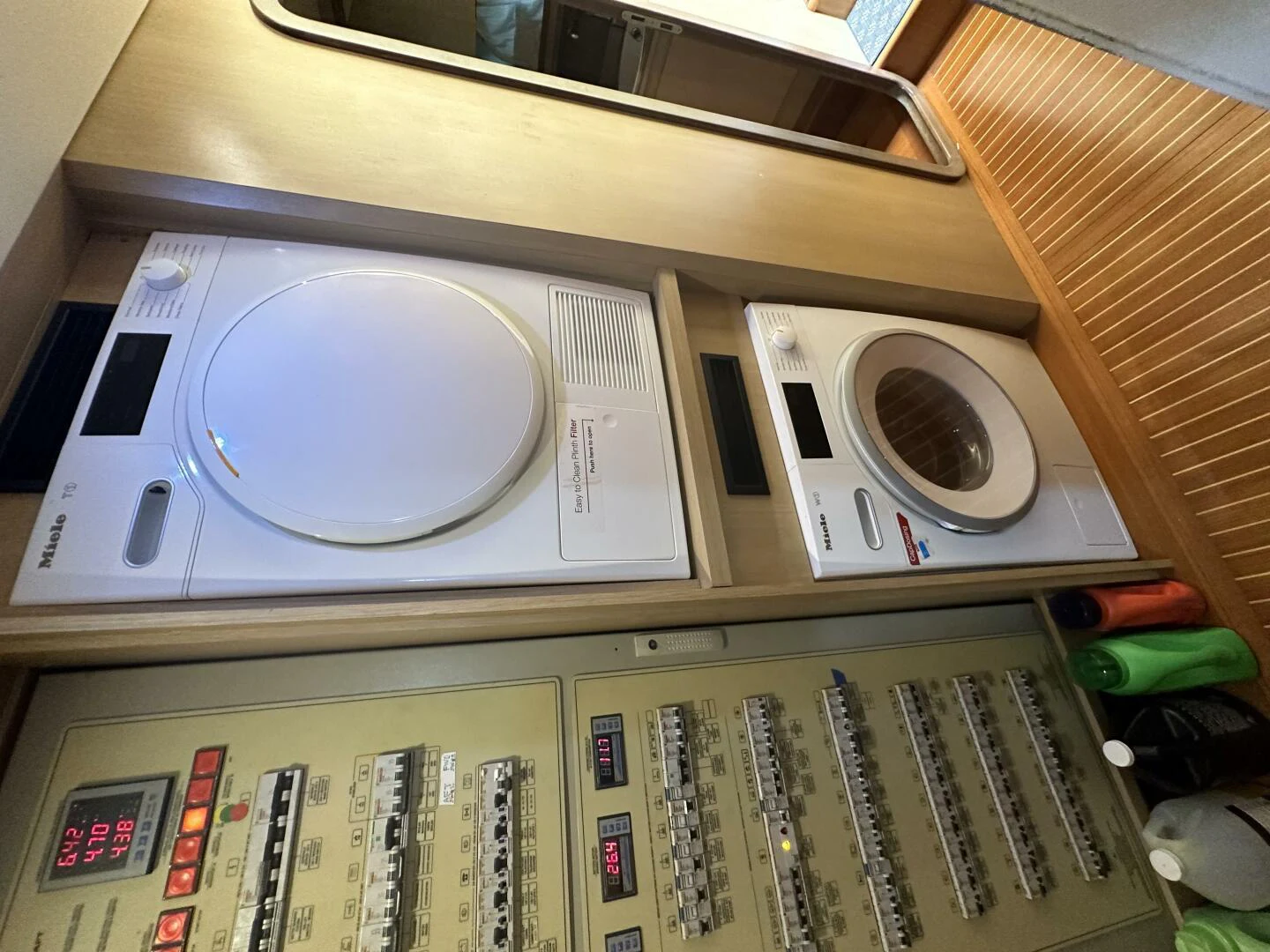 a cd player on a shelf aboard KNOT NANNY'S Yacht for Sale
