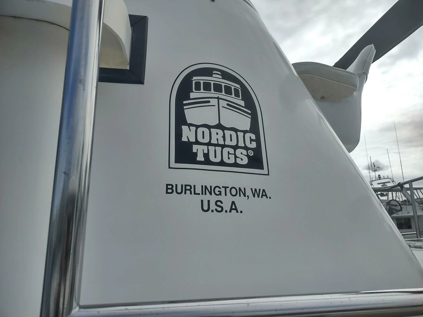 text aboard UNWINED Yacht for Charter