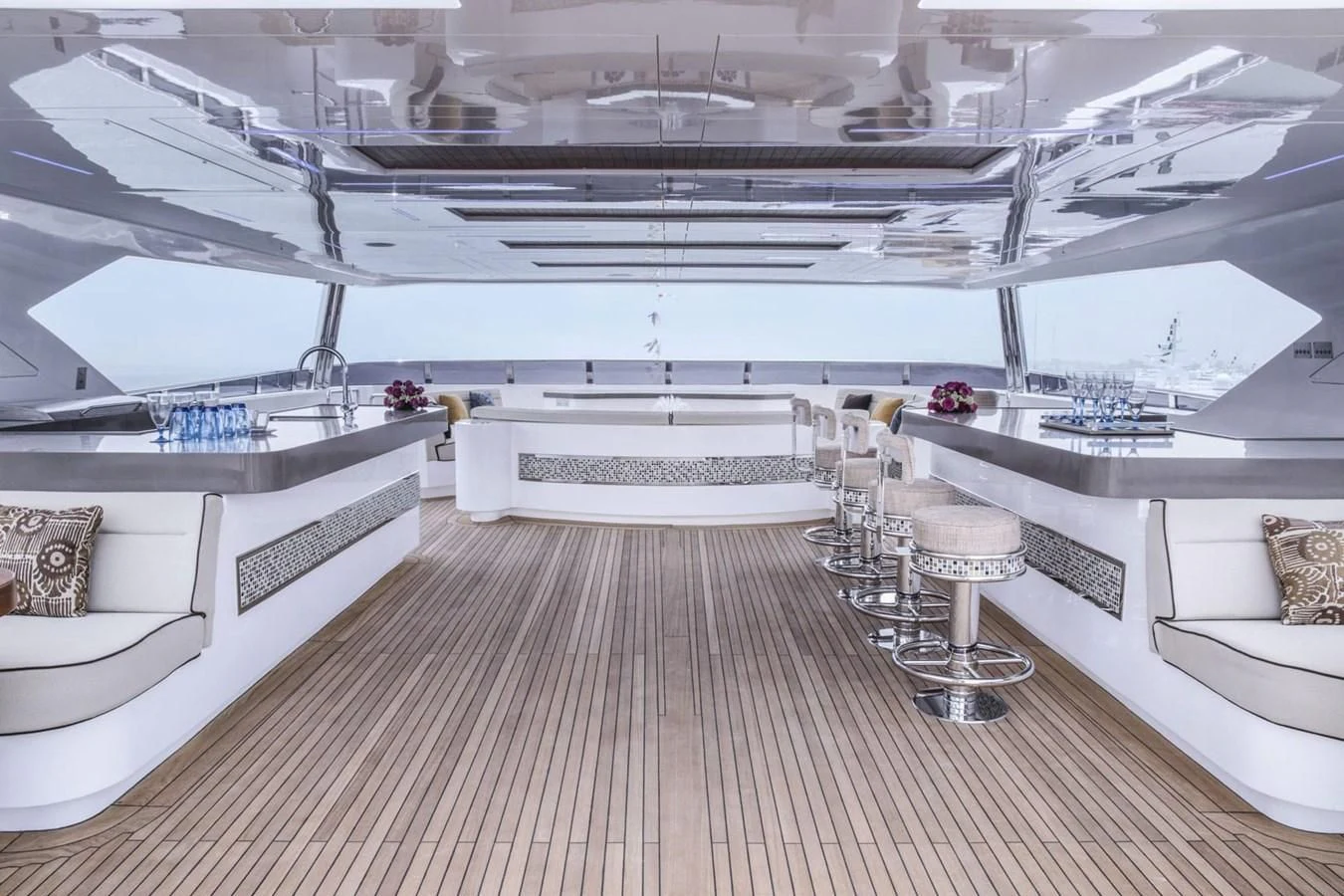 a large room with a large white building with a large ceiling aboard MAJESTY 155 Yacht for Sale