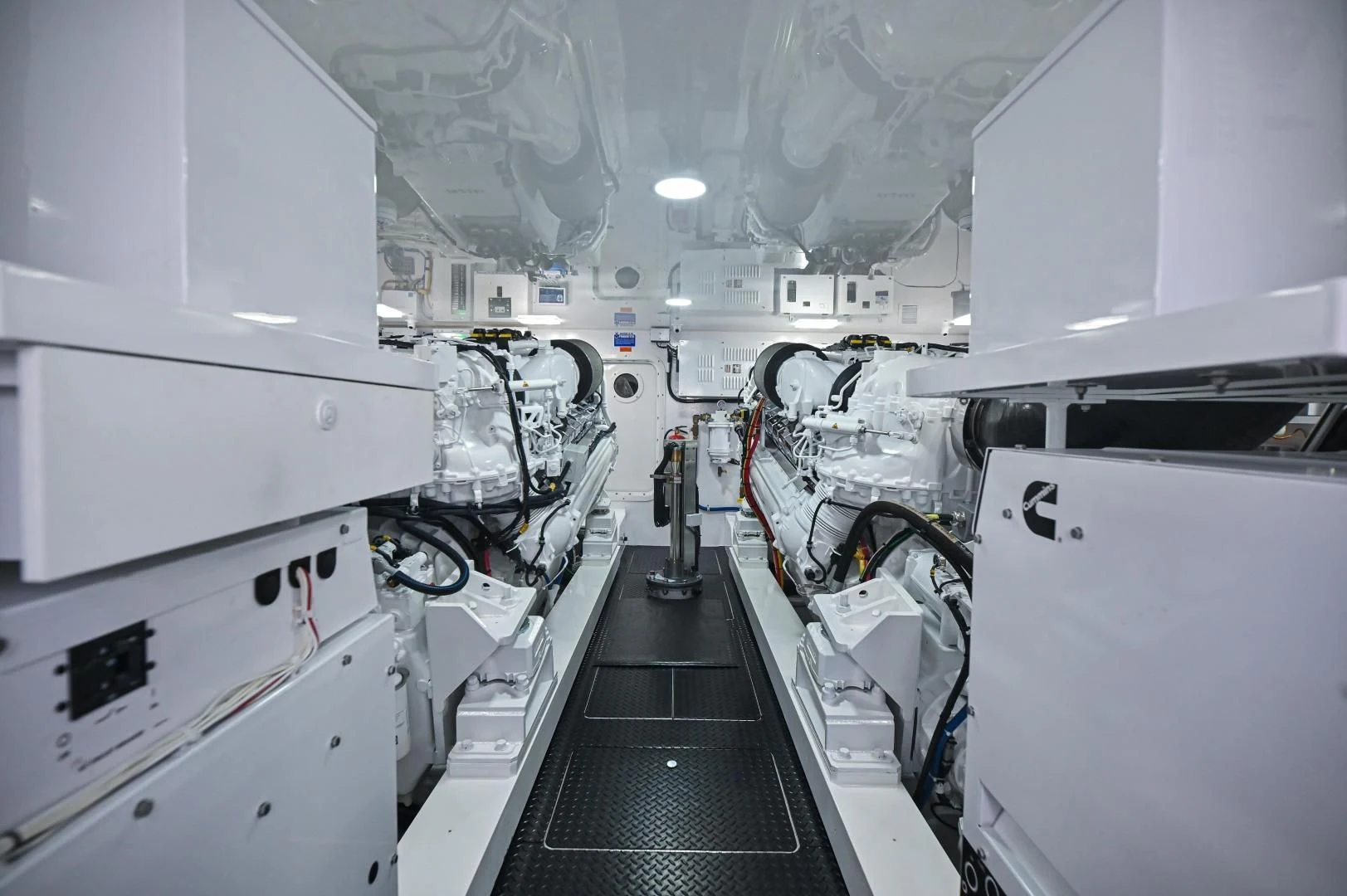 a room with many machines aboard EL LOBO Yacht for Sale