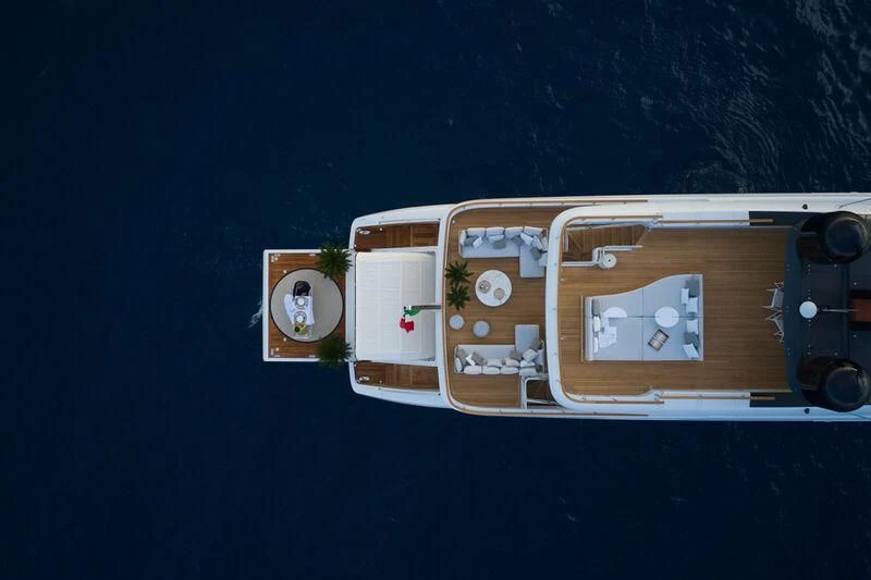 graphical user interface aboard EH2 Yacht for Sale