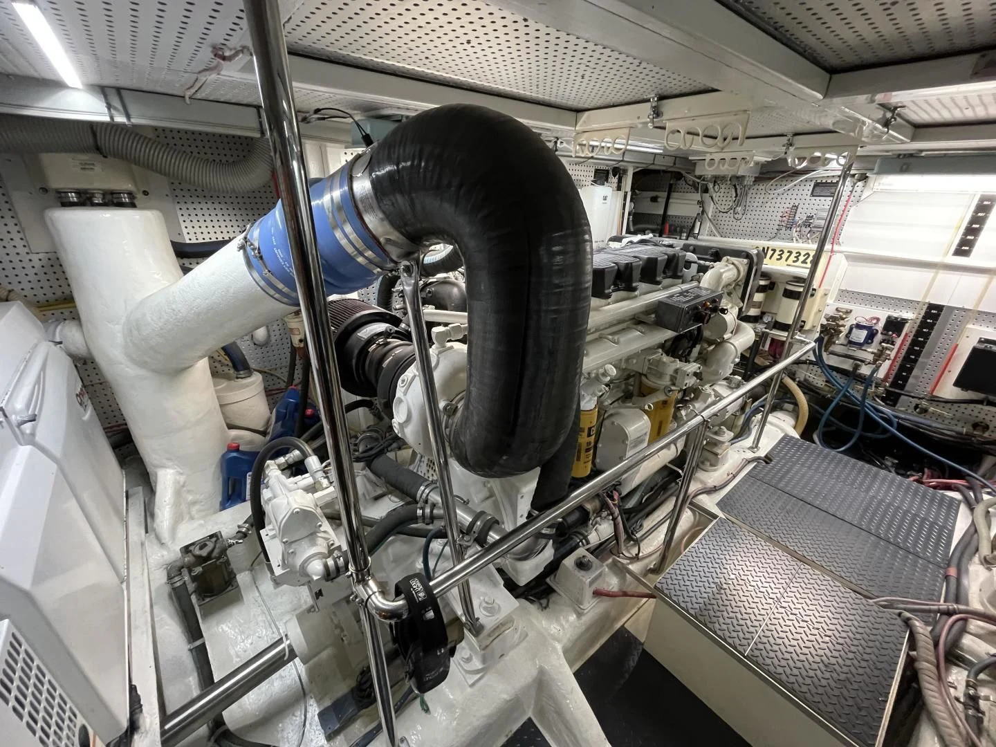 a machine with a large metal pipe aboard MIA AND MAUI JIM Yacht for Sale