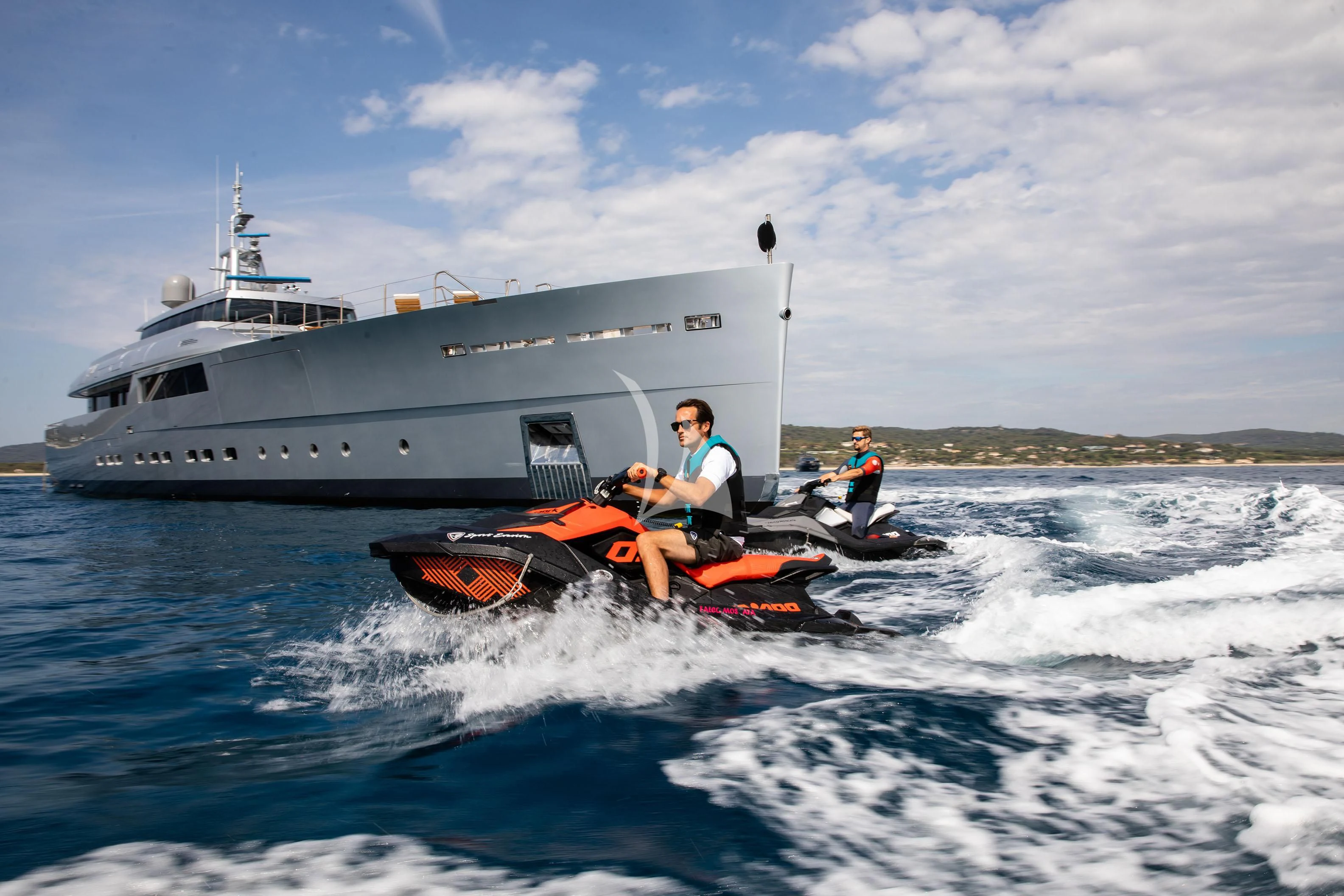 a boat with people in it aboard FALCO MOSCATA Yacht for Sale