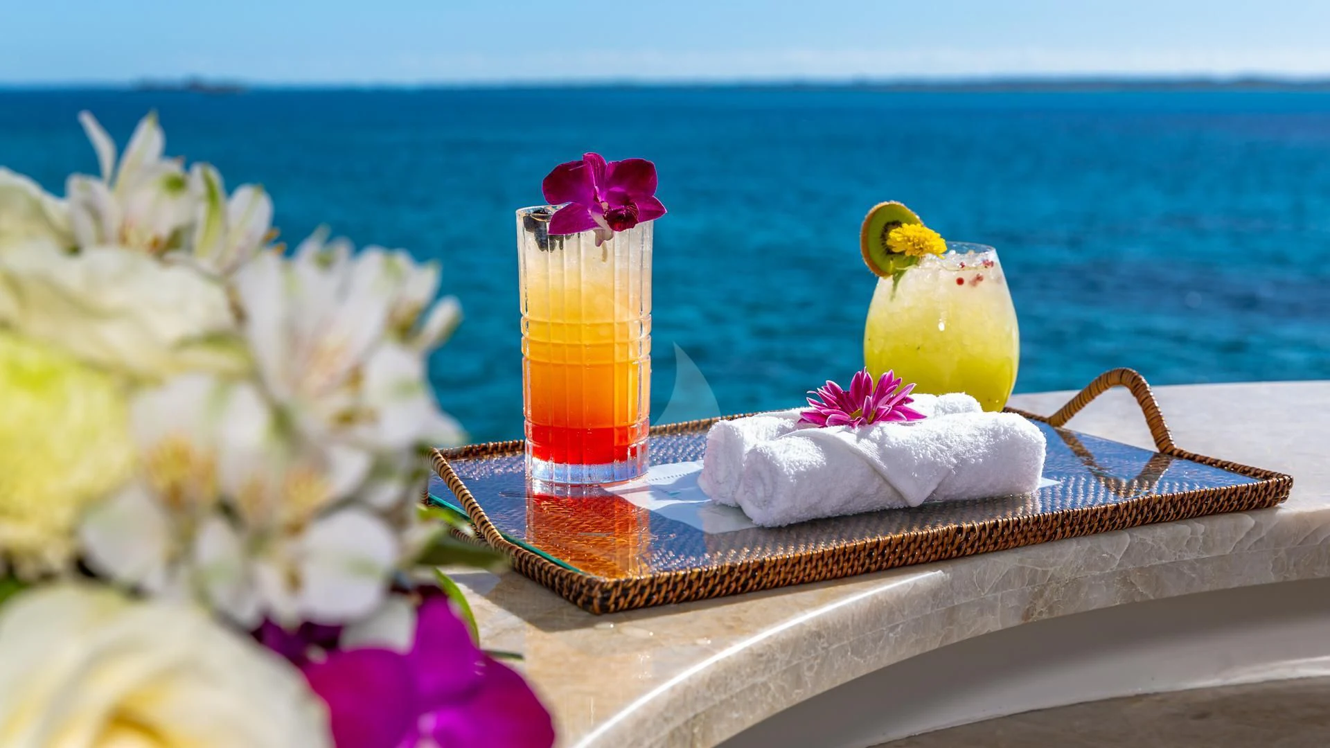 a bird on a tray aboard SWEET EMOCEAN Yacht for Sale