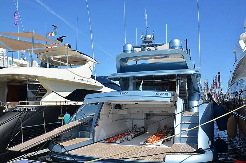 a group of boats docked aboard 55 FIFTYFIVE Yacht for Charter