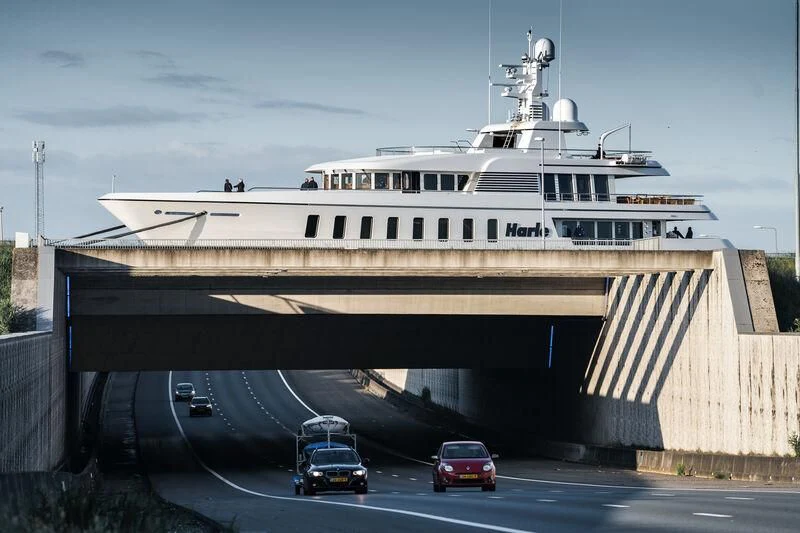 a large ship on a bridge aboard HARLE Yacht for Sale