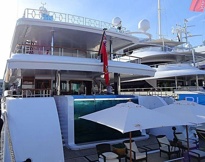 a cruise ship docked aboard LADY CHRISTINE Yacht for Sale