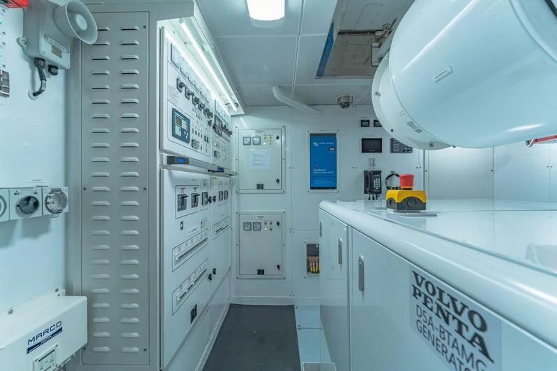 a room with medical equipment aboard SPACECAT Yacht for Sale