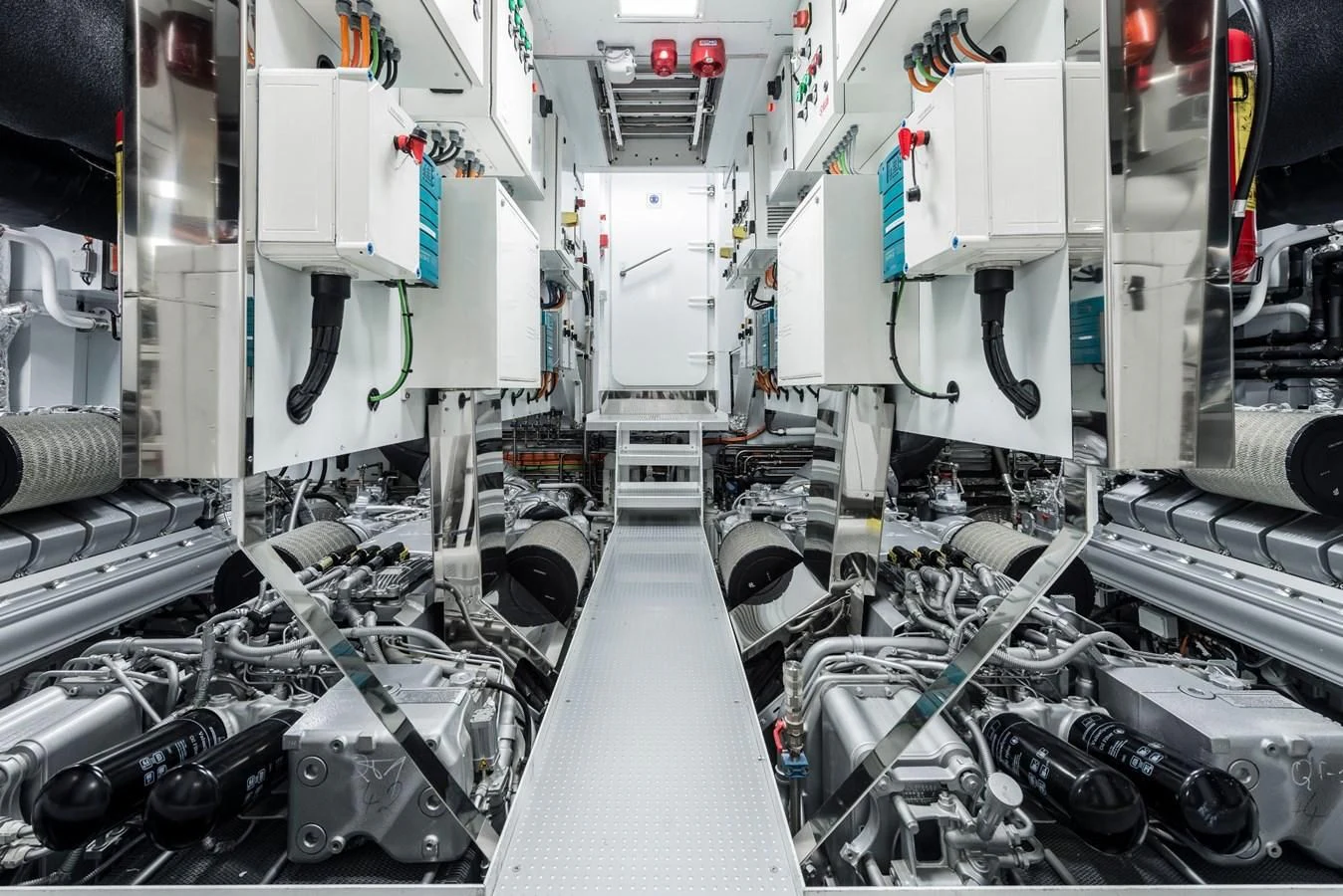 diagram aboard TOUCH ME Yacht for Sale