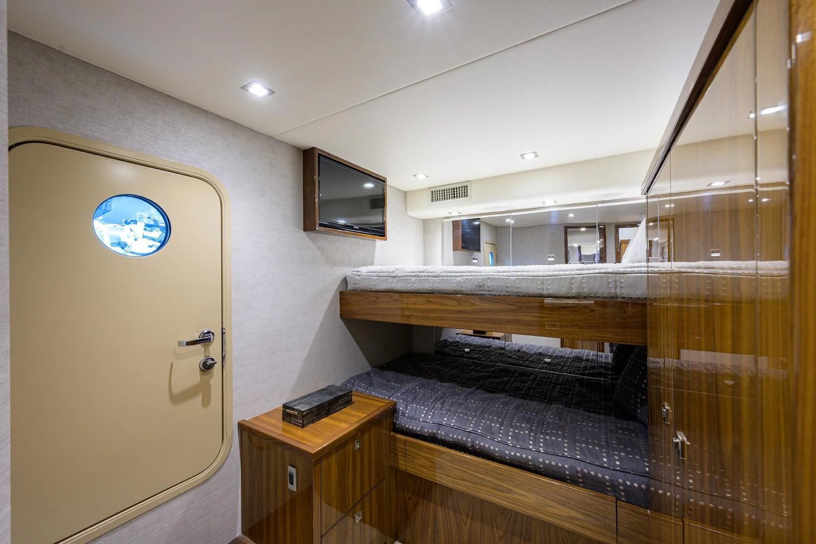 a room with a bed and a tv aboard QUICK RAISE Yacht for Sale
