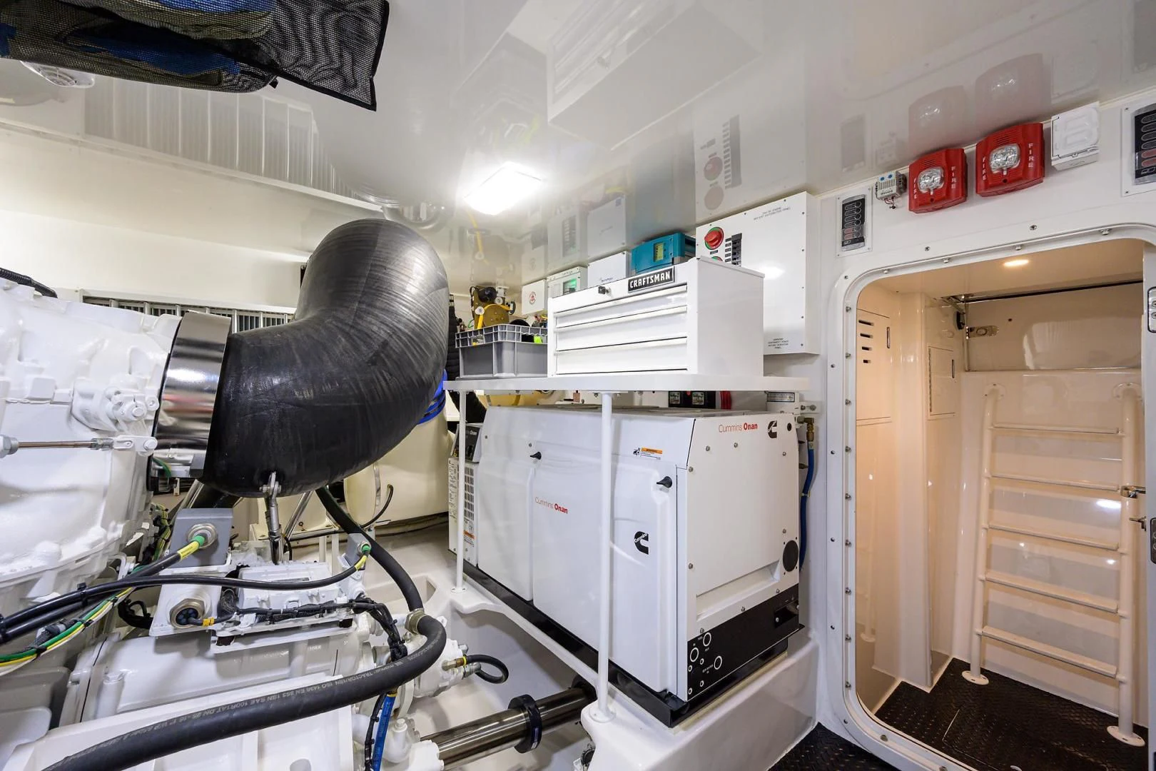 a room with medical equipment aboard QUICK RAISE Yacht for Sale