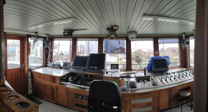 a room with a desk and computers aboard TE STREEP Yacht for Sale