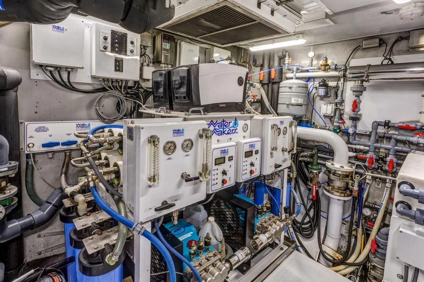 a large machine with many wires aboard HELIOS 2 Yacht for Sale