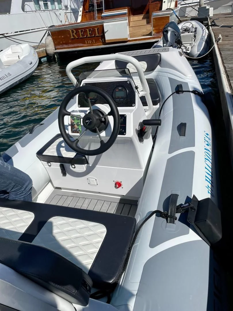the steering wheel of a boat aboard HALCYON SEAS Yacht for Sale