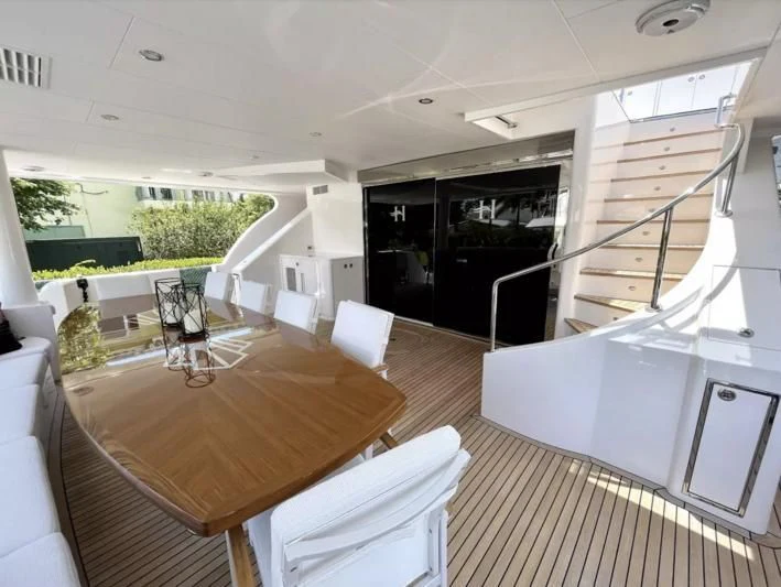 a modern looking house aboard OBSESSION Yacht for Sale