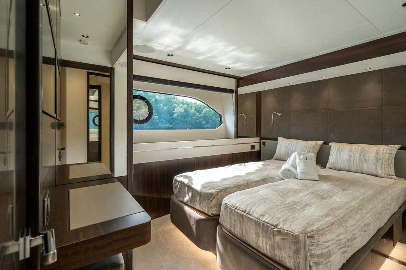a room with a bed and a tv aboard 76 YACHT Yacht for Sale