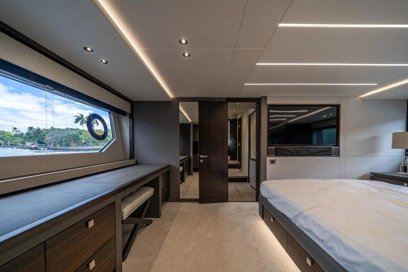 a room with a bed and a tv aboard 76 YACHT Yacht for Sale