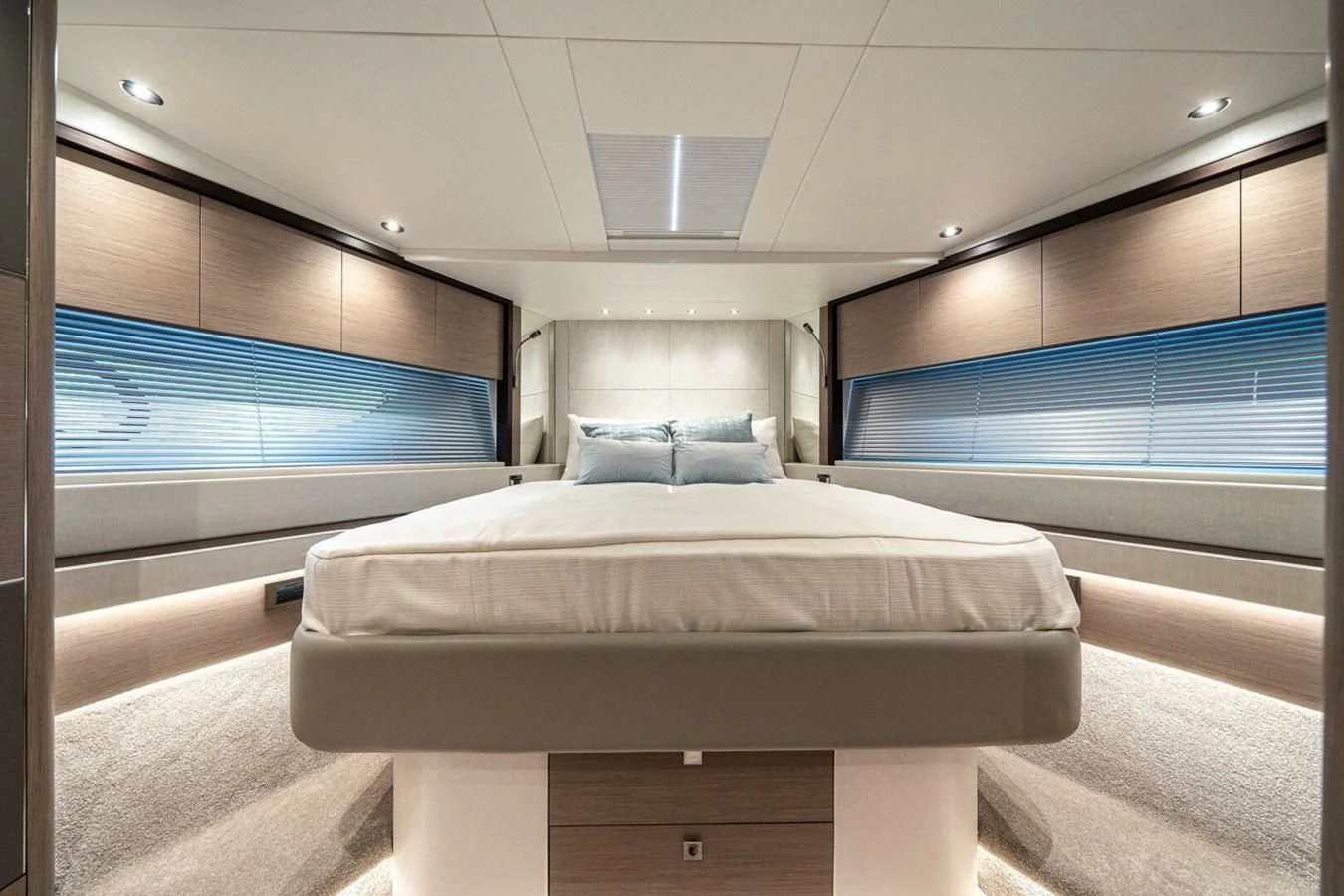 a bed in a room aboard 76 YACHT Yacht for Sale