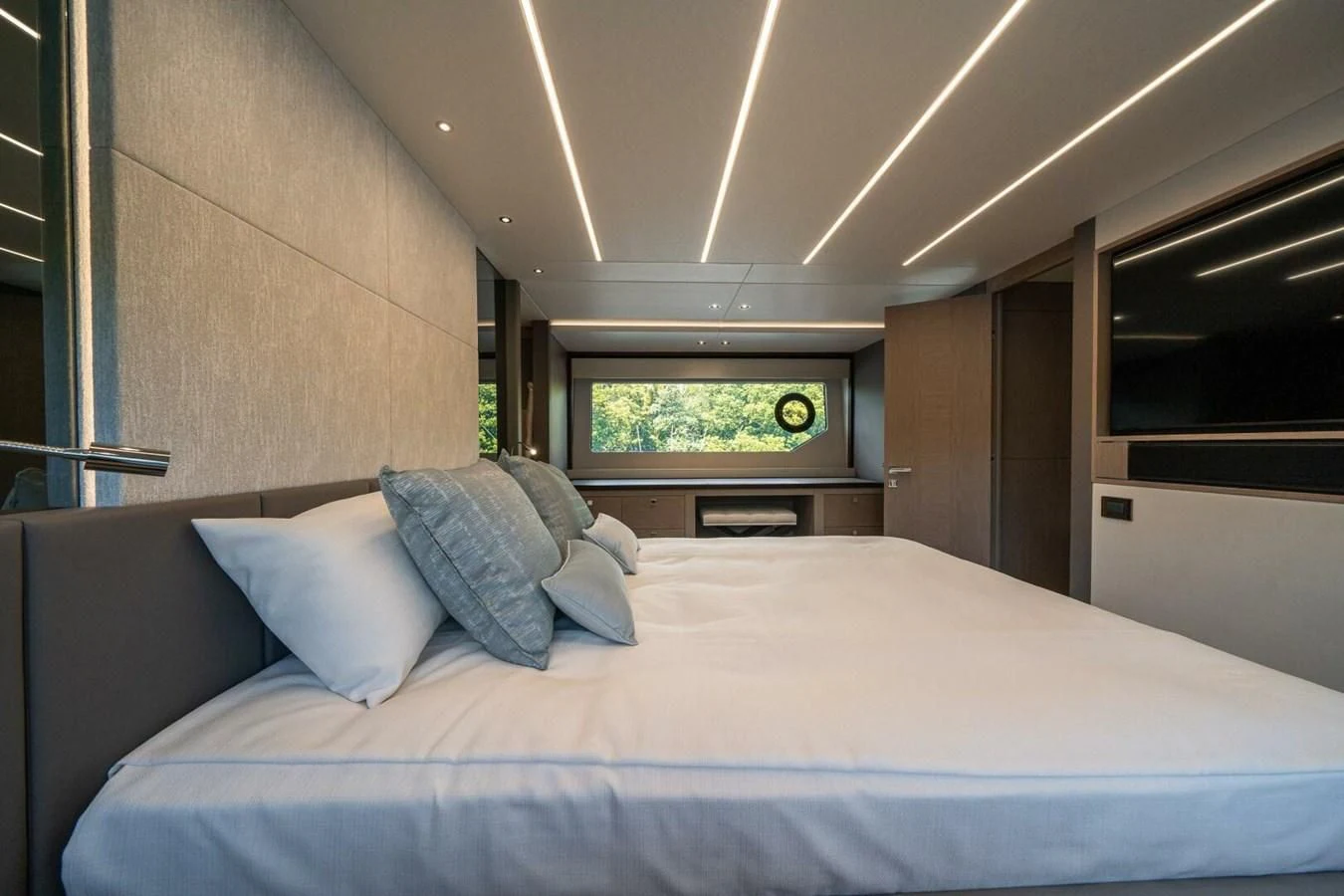 a bed in a room aboard 76 YACHT Yacht for Sale