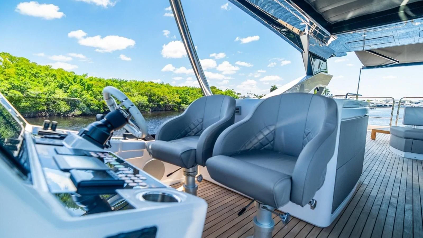 a car with a table and chairs aboard 76 YACHT Yacht for Sale