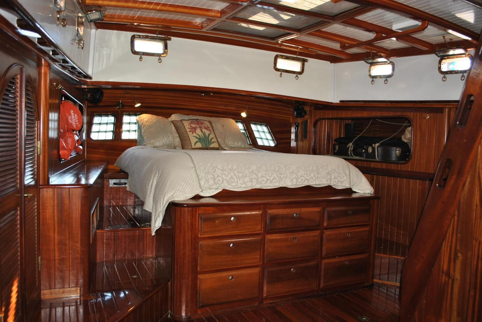 a bed in a cabin aboard TREE OF LIFE Yacht for Sale