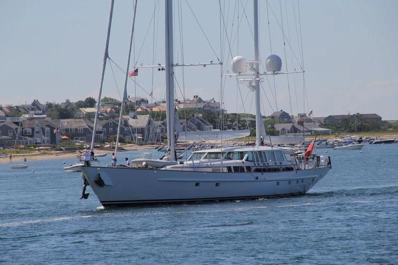 a boat on the water aboard CATALINA Yacht for Sale