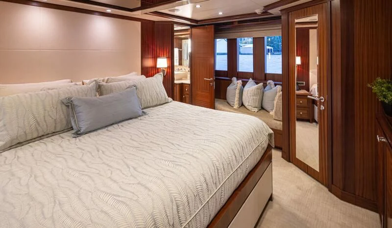 a hotel room with a bed aboard SPILL POINT Yacht for Sale
