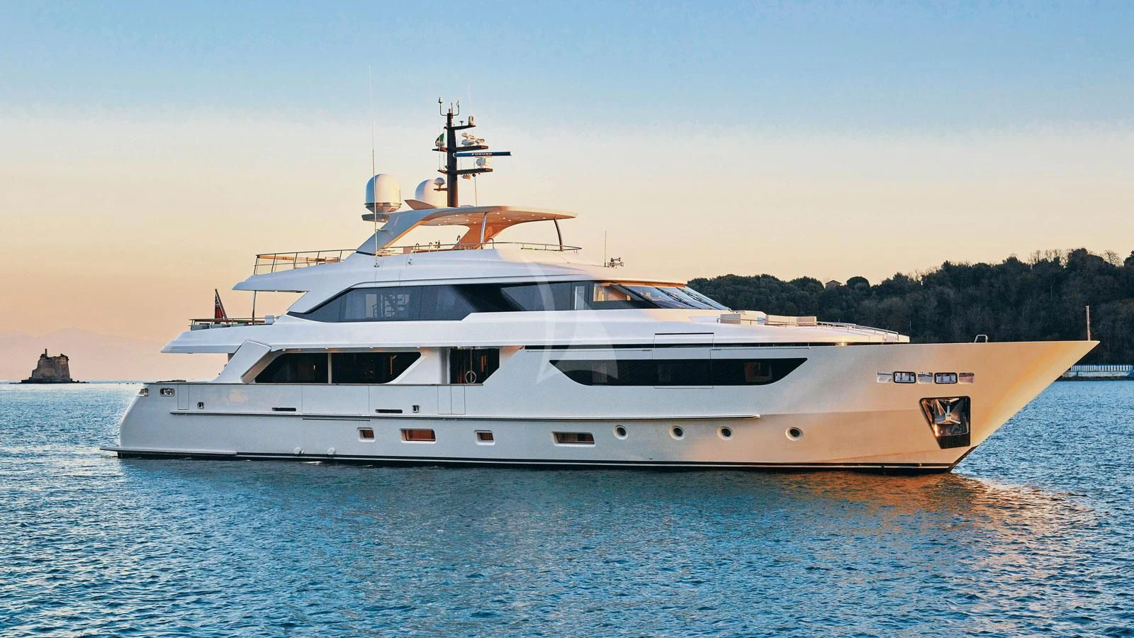 Watch Video for LES BRUXELLOIS Yacht for Charter