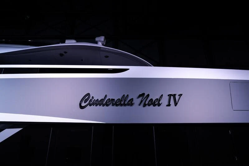 graphical user interface aboard CINDERELLA NOEL IV Yacht for Sale